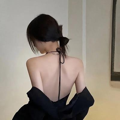 女孩和蜘蛛